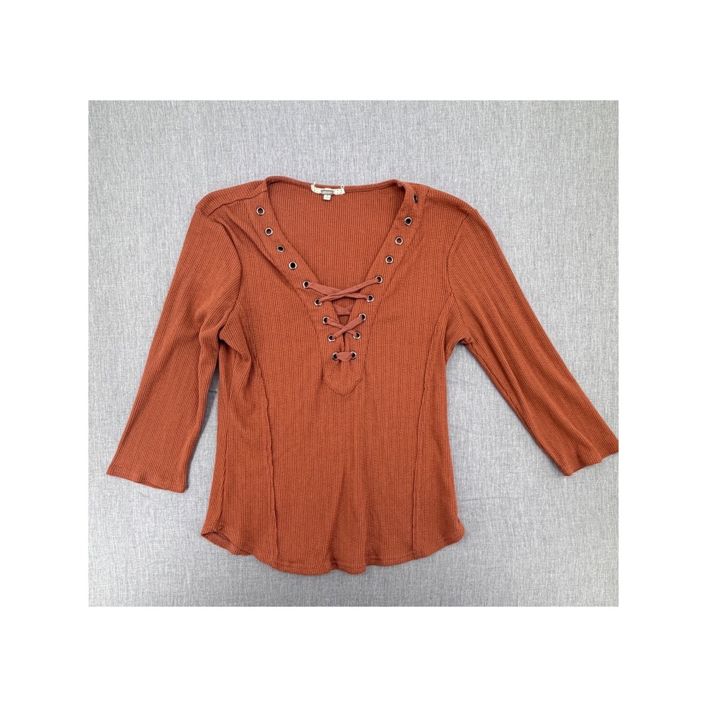 Gimmicks by BKE Rust Orange Ribbed Lace Up Grommet V-Neck Top 3/4 Sleeve Large